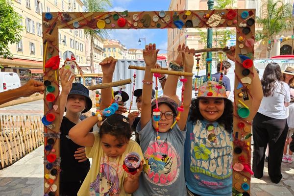 Pour sa 3e édition, le Festival de la Méditerranée donne la parole aux enfants en leur permettant de réaliser eux-mêmes des actions de sensibilisation auprès du public sur les méfaits de la pollution plastique en Méditerranée.