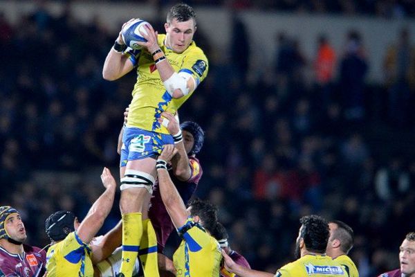 Paul Jedrasiak, le 2e ligne de l'ASM Clermont Auvergne, lors de la rencontre de Champions Cup contre Bordeaux-Bègles (08/01/2016).