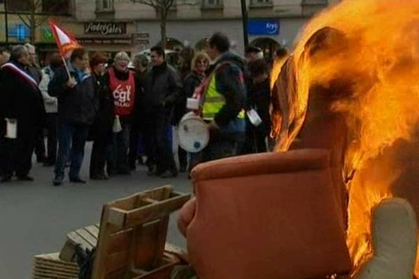 Les salariés de confort et Systèmes manifestant leur colère en février dernier. 