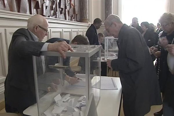 Un millier de militants étaient appelés à voter ce dimanche 7 février 2016.