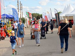 La Foire aux vins 2024 se prépare à recevoir ses milliers de visiteurs quotidiens à partir du 26 juillet.