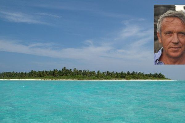 Gauthier Toulemonde va vivre sur cette île déserte pendant 40 jours... Connecté à Internet mais dans une cabane !