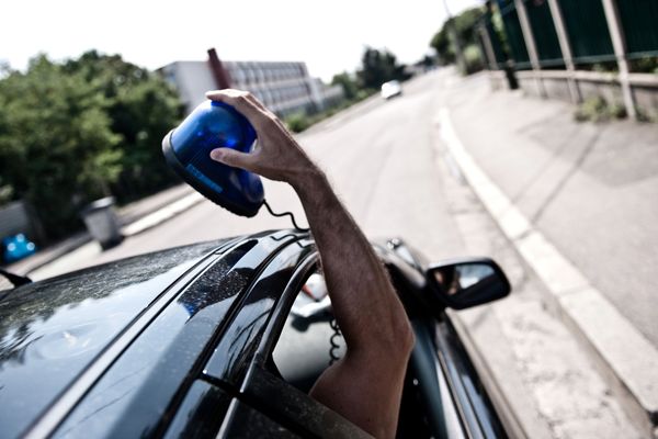 C'est le service enquêteur de Lyon, assisté de la Brigade Anti-Criminalité (BAC), qui a retrouvé et arrêté le suspect dans le 8e arrondissement de Lyon, mardi 15 mai. 