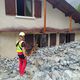 Une équipe cynotechnique des sapeurs-pompiers de l'Isère a été déployée dans les hameaux dévastés par les crues pour effectuer une reconnaissance et évaluation des risques.