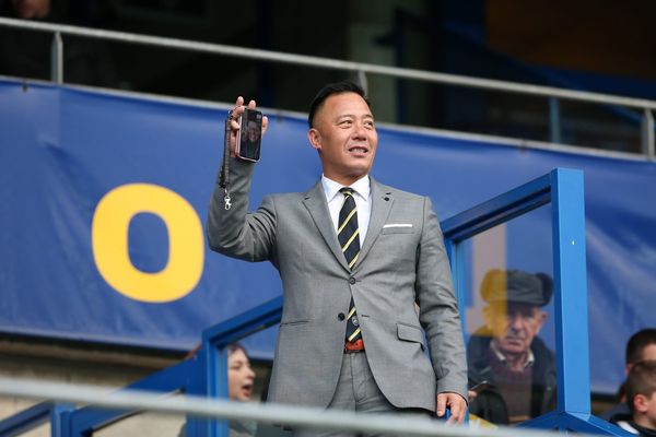 Frédéric Dong Bo, ici en tribunes, est le nouveau président du FC Sochaux suite au départ de Wing Sang Li. 