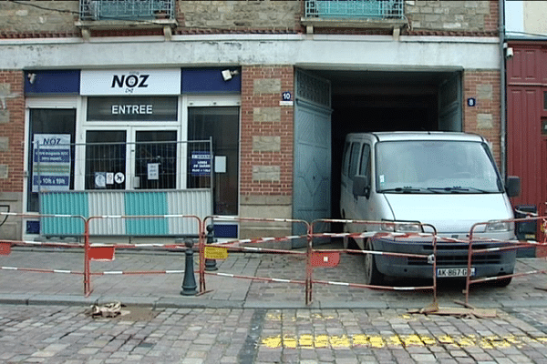 Après l'effondrement d'une partie de son plancher, le magasin Noz situé au 10 rue Saint-Malo  est fermé.