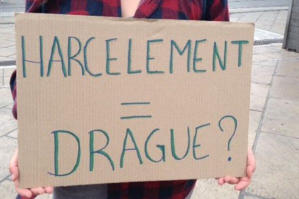 Un collectif s'est constitué à Montpellier pour faire de la prévention contre le harcèlement de rue - 17 avril 2016