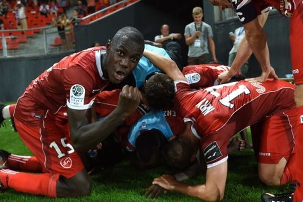 Les Valenciennois ont su faire la différence en fin de match contre Laval.