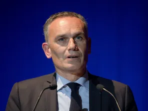 16/05/2019 - Arnaud Danjean (candidat). Dans la salle Marcel Sembat (Chalon-sur-Saône), meeting des Républicains dans le cadre de la campagne pour les élections européennes.