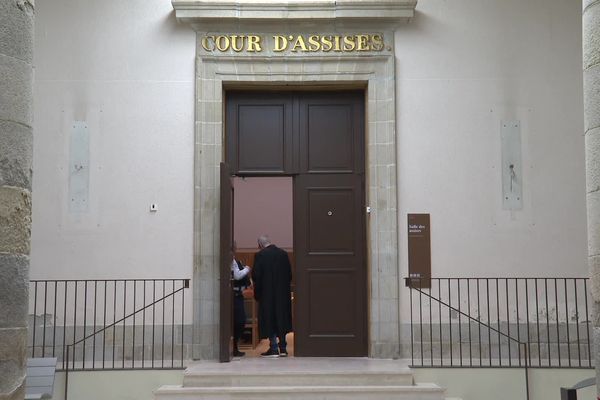 La cour d'assises du Finistère, à Quimper, a condamné un homme à 20 ans de réclusion ce 15 avril 2024. Il avait tué son codétenu à la prison de Brest en août 2021