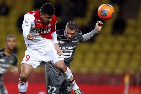 Layvin Kurzawa avec Tiemoue Bakayoko (R)