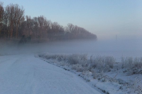 Paysage de neige à Bondues (Nord).