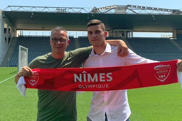 Vlatko Stojanovski signe à Nîmes - juillet 2019.