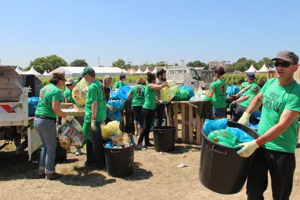 Ils sont à collecter jour et nuit les 170 tonnes de déchets