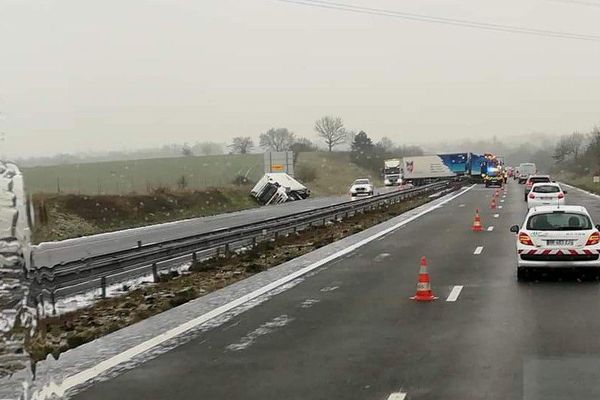 Accident de trois poids lourds le 1er mars 2018 sur l'A11