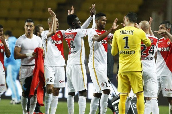 Avec ce succès, Monaco a donc de nouveau son destin européen en mains à quatre journées du terme du championnat, alors que se profile notamment une possible "finale" dans trois semaines avec le déplacement à Lyon pour la 37e et avant-dernière journée.