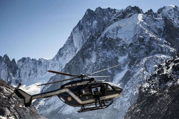 Illustration. Quatre alpinistes sont portés disparus, depuis ce samedi 7 septembre, dans l'ascension du mont Blanc.