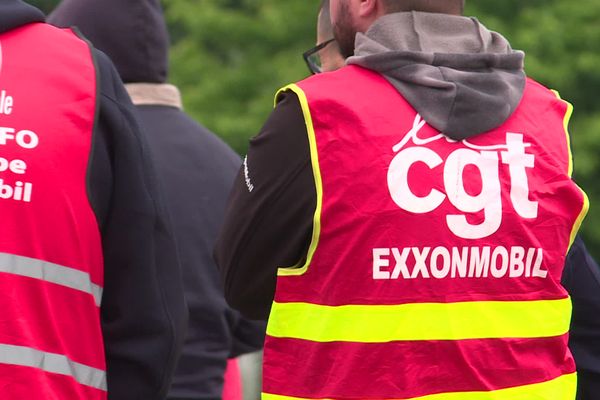 Dans la division chimie d'ExxonMobil, la CGT a reconduit la grève le 3 octobre.