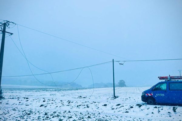 En Eure-et-Loir, le réseau électrique a été fortement endommagé par le passage de la tempête Caetano.