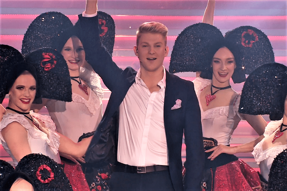 spectacle-le-robin-leon-show-une-mission-de-schlager-spectaculaire