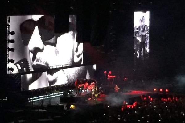 Première partie du concert de Depeche Mode, au stade Pierre Mauroy.