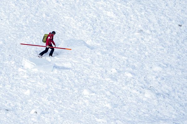 Illustration. Trois alpinistes néerlandais ont été retrouvés morts au pied d'un glacier en Suisse, ce dimanche 21 mai.