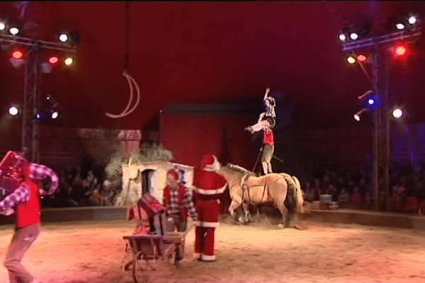 Le Père Noël va-t-il retrouver ses cadeaux et déjouer les terribles plan de Sorgues ? 