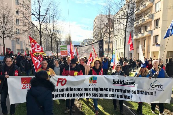 Réforme des retraites : 4500 manifestants dans les rues de Saint-Etienne