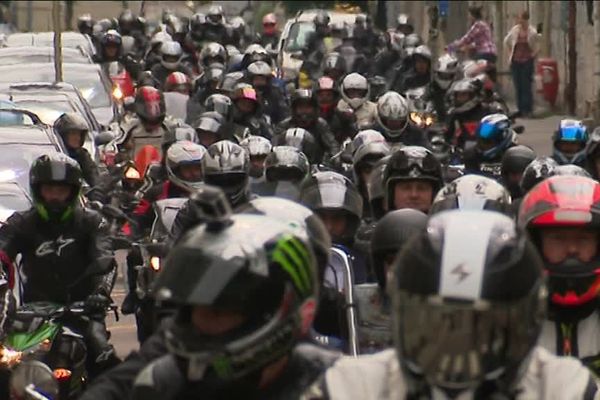 Rassemblement à Besançon à l'appel de la  Fédération Française des Motards en Colère