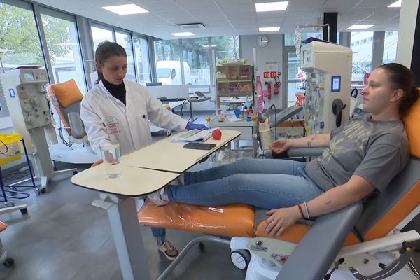 "Le plasma collecté en France ne couvre que le tiers des besoins", l'EFS souhaite attirer plus de donneurs réguliers