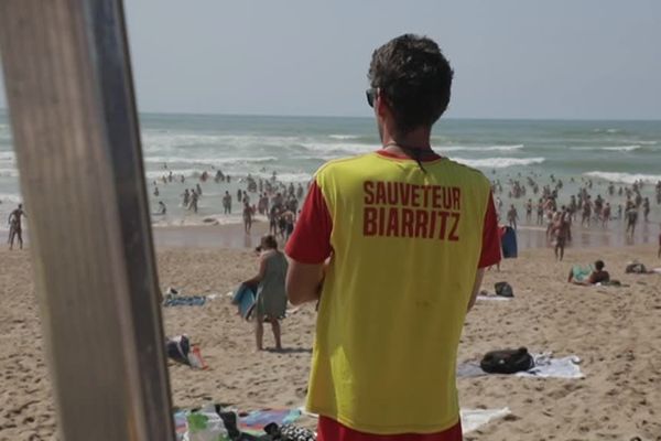 Il y a 57 sauveteurs en mer qui surveillent le littoral basque.