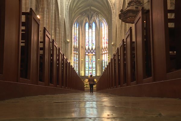 Loto du patrimoine : aide maximale de 300.000 euros pour aider à la restauration de la co-cathédrale de Bourg-en-Bresse dans l'Ain. La charpente et les vitraux de l'édifice sont particulièrement endommagés.