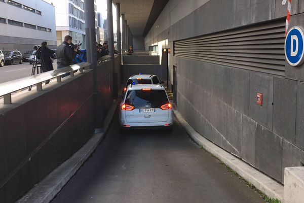 Arrivée du suspect de l'enlèvement de Maëlys au palais de justice de Grenoble. 