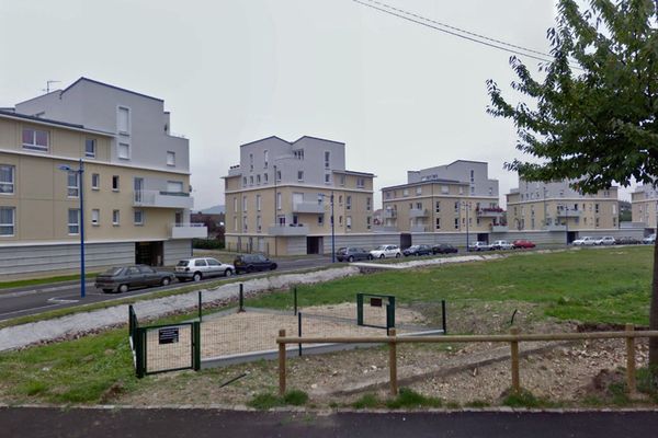 C'est dans l'un de ces immeubles de l'allée du Docteur Bonnafé de  Sotteville-lès-Rouen que la chute des balcons a eu lieu