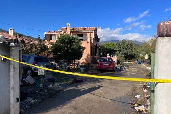 La maison où a eu lieu l'explosion, à la suite d'une fuite de gaz.