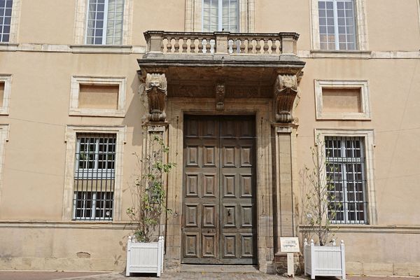 Le Palais de justice de Carpentras