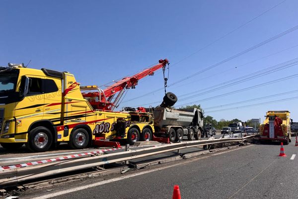 L'intervention des secours a engendré d'importantes difficultés sur l'autoroute A 7 au niveau d'Avignon ce vendredi 12 avril.