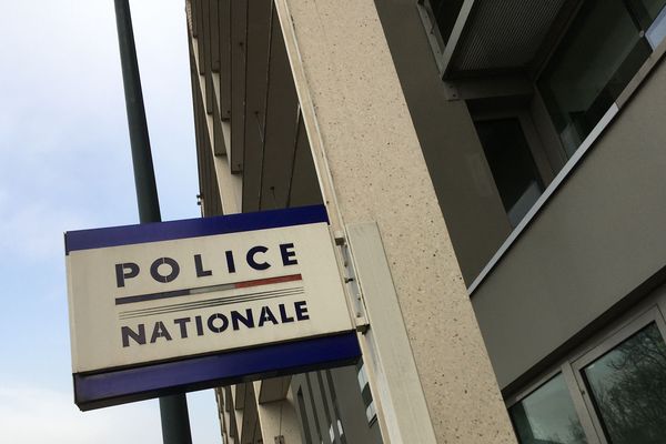 Un jeune homme est actuellement entendu à Nantes dans le cadre de l'affaire du jeune homme mortellement blessé à l'arme blanche samedi 4 septembre à la Roche-sur-Yon
