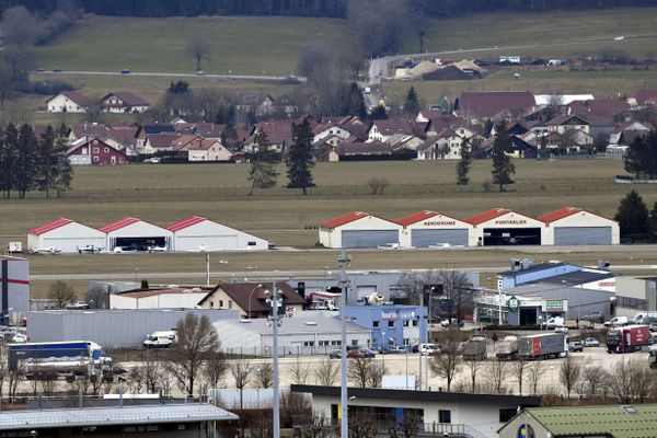 L'aérodrome de Pontarlier 