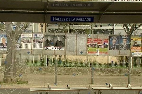 Montpellier - les affiches des candidats aux municipales, dans le quartier de La Paillade - mars 2014.