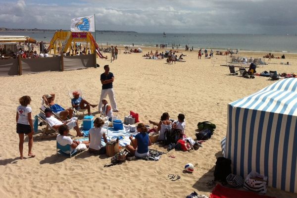 Le panier de pique nique et la glacière étaient de bon ton ce dimanche midi à La Baule