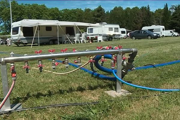 Les aires de grand passage pour les gens du voyage sont nettement insuffisantes dans les Pyrénées-orientales. Ce qui ne les empêche pas de venir se faire une place au soleil eux aussi, au grand désarroi des communes concernés. Dernier exemple en date à Théza. 