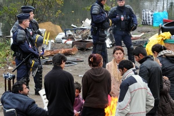 L'évacuation du camp à Toulouse le 22 novembre 2012