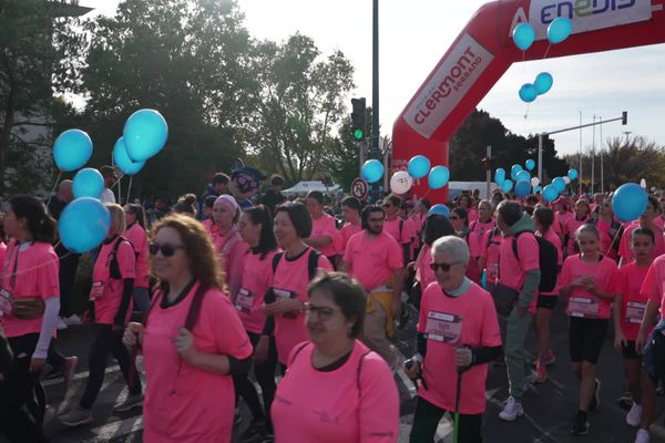 Ce diamanche 13 octobre, 10 000 personnes ont participé à la course Clermont en rose.