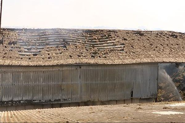 Le bâtiment de stockage de l'usine de Baigneux-les-Juifs s'est embrasé le 7 juillet 2015