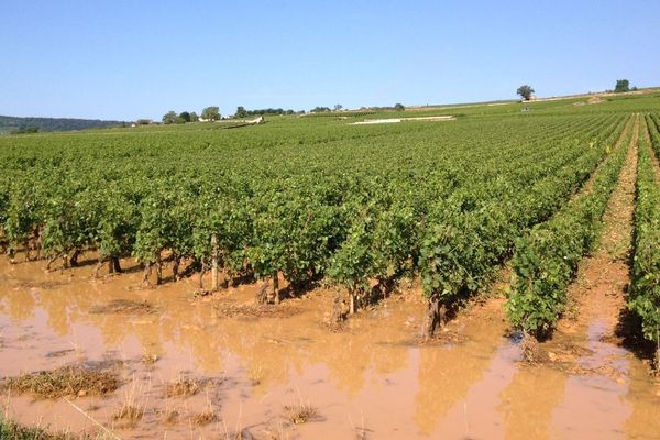 Au lendemain de l'épisode orageux, l'eau ne s'est toujours pas évacuée