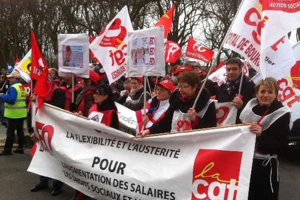 Manifestation à Bourges (Cher) le 5 mars 2013. Environ 400 personnes ont fait le déplacement