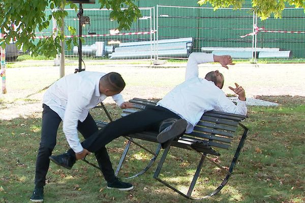 Le parc de l'hôpital psychiatrique de Niort a accueilli l'une des représentations du festival.  