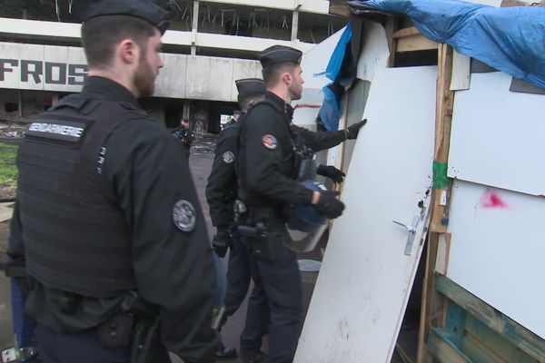 Le squat situé sur l'ancien siège de Gan a été démantelé ce jeudi matin, 28 mars.