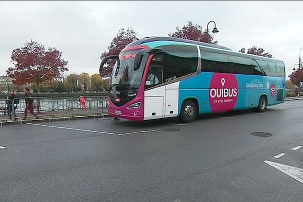 Depuis ce mardi matin, les chauffeurs de bus au départ de Bayonne ne laissent plus monter les voyageurs sans pièce d'identité. 